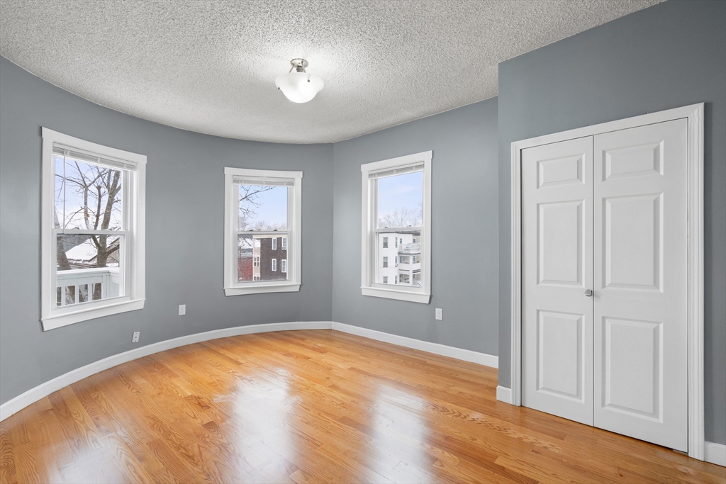 97 Welles Ave # 3