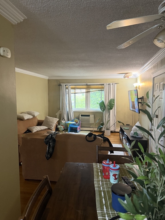 16 Everett Ave # 1C