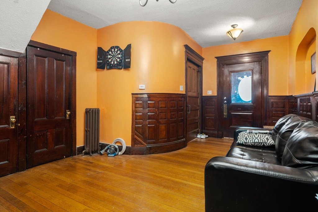 34 Bicknell St