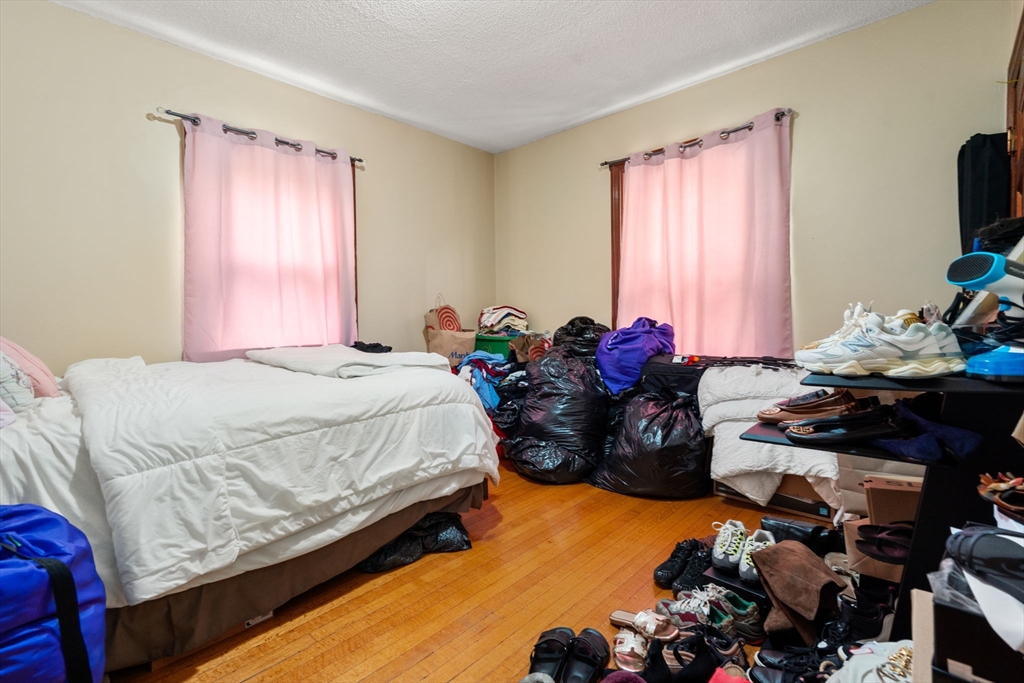 34 Bicknell St