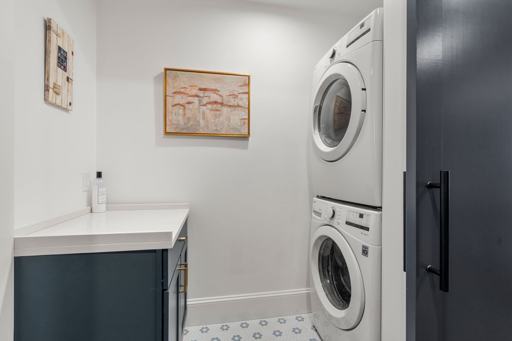 5 Caspian Way Unit: U:2