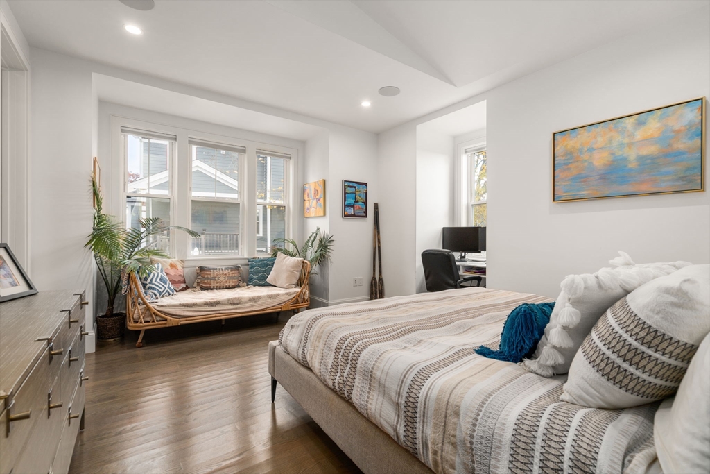 5 Caspian Way Unit: U:2