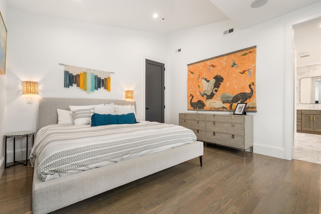 5 Caspian Way Unit: U:2