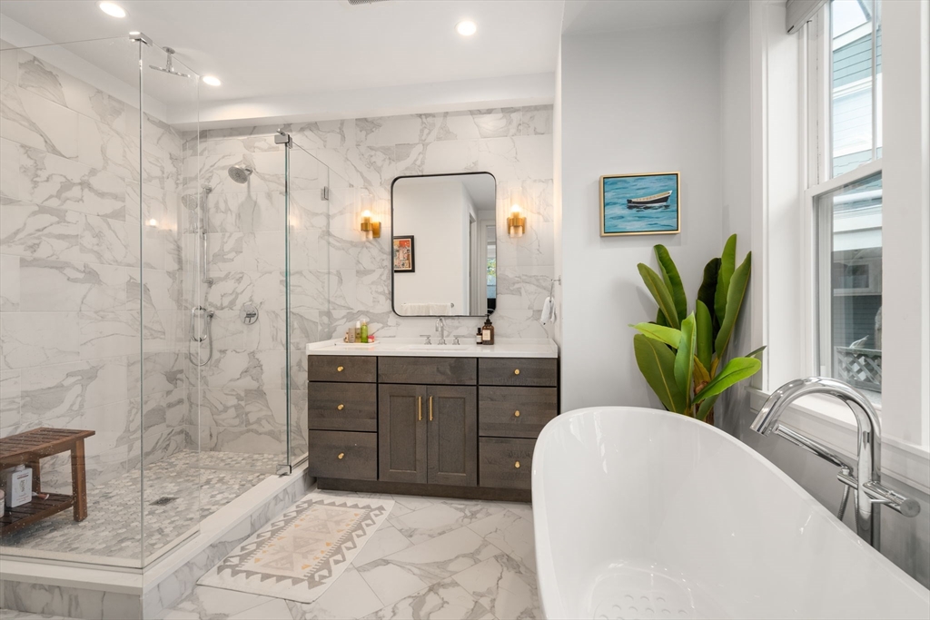 5 Caspian Way Unit: U:2