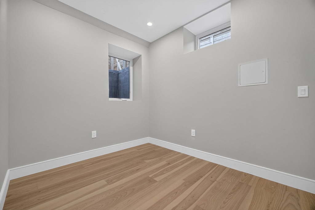 28 Amsden Street # 28
