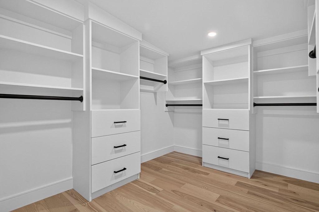 28 Amsden Street # 28