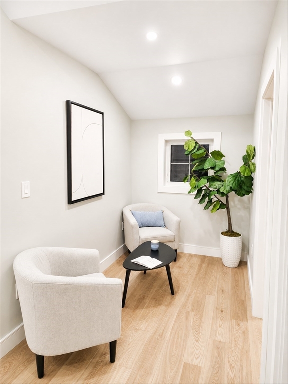 28 Amsden Street # 28