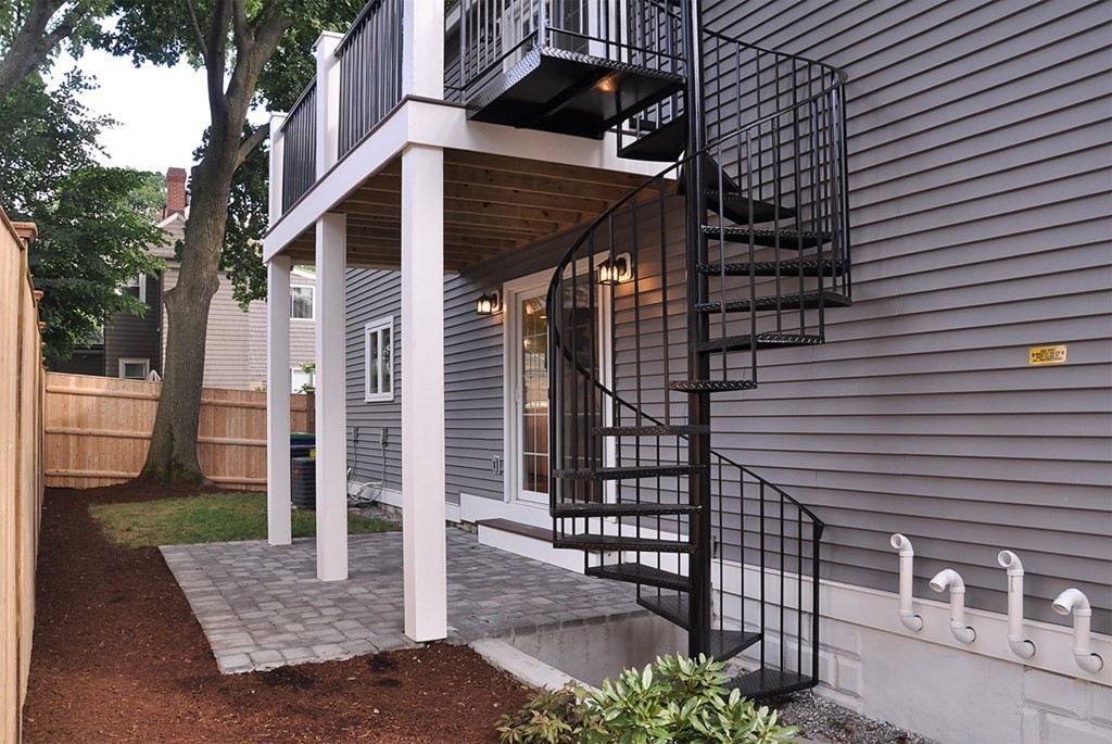 61-R Prescott St # 1