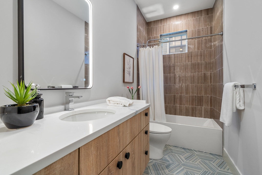 37 Pearl Street # 4