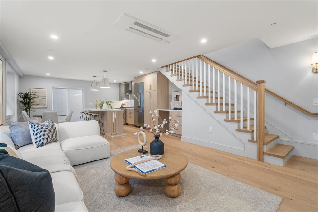 37 Pearl Street # 4