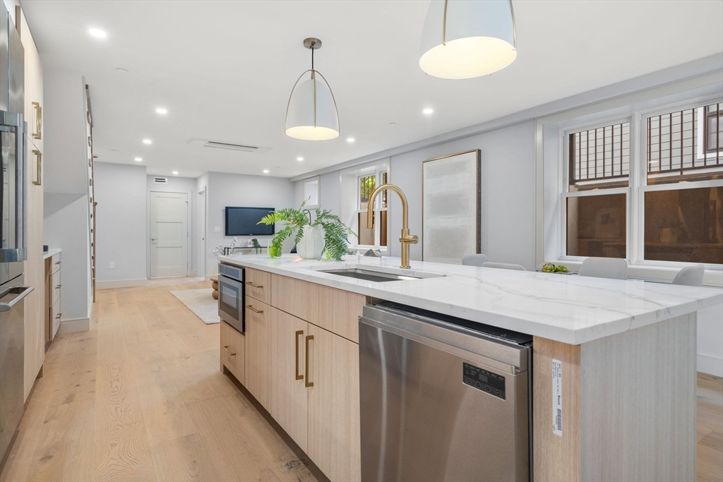 37 Pearl Street # 4