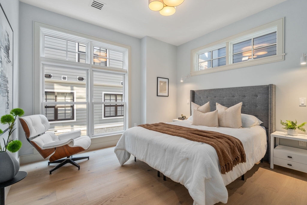 37 Pearl Street # 4