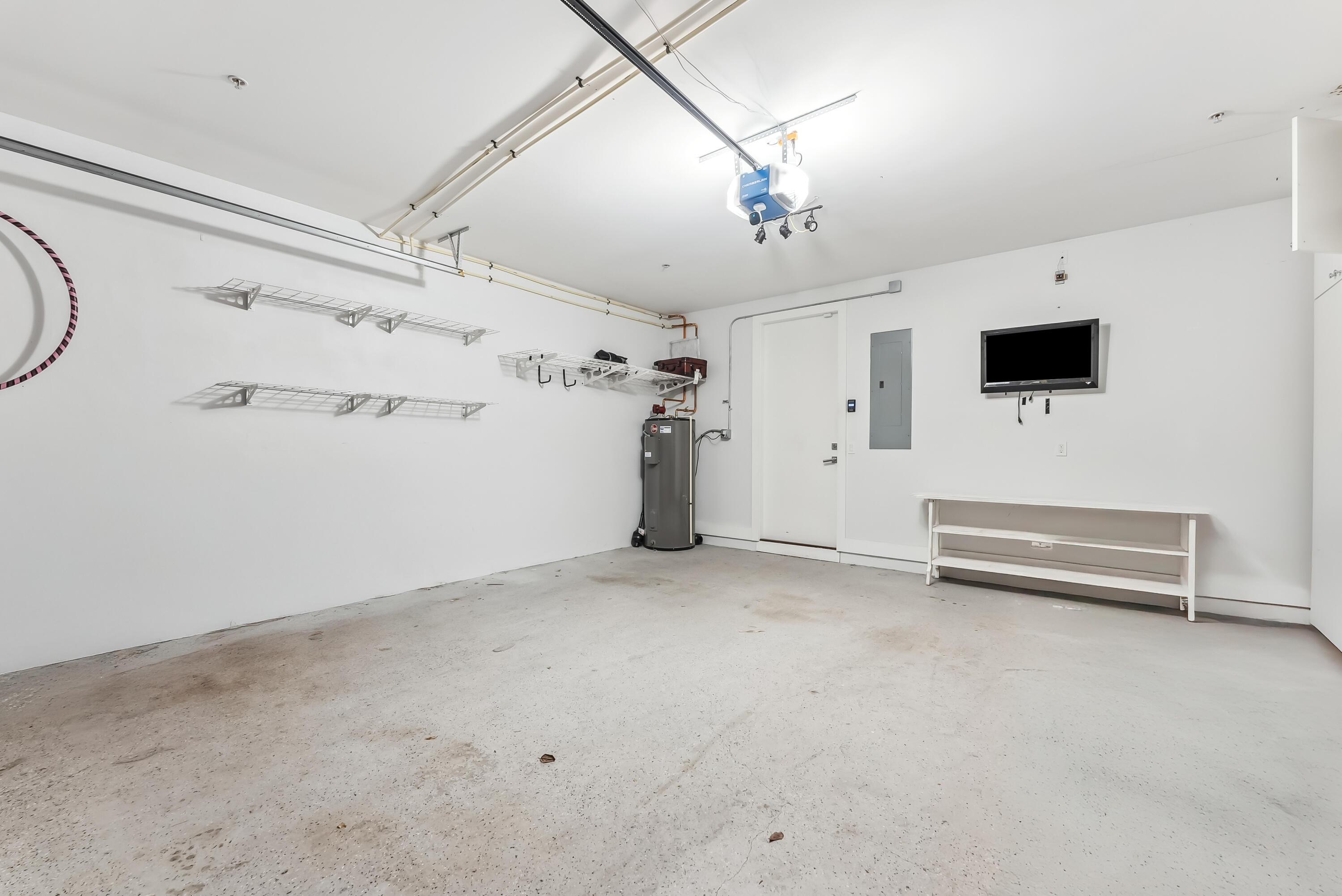 106 SW 1st Ave