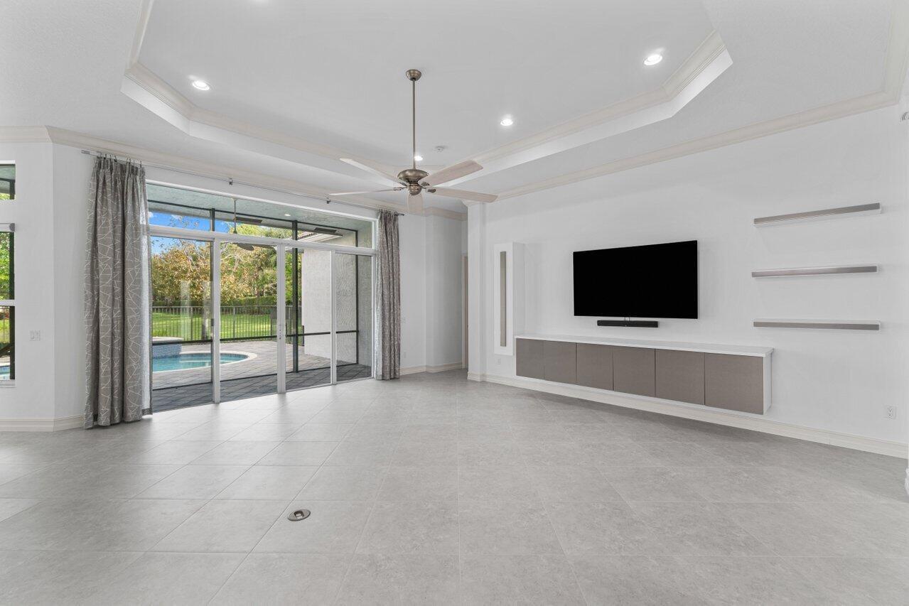 9039 Ribbons Ridge Point