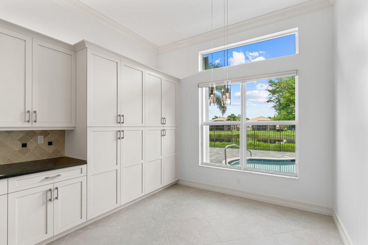 9039 Ribbons Ridge Point