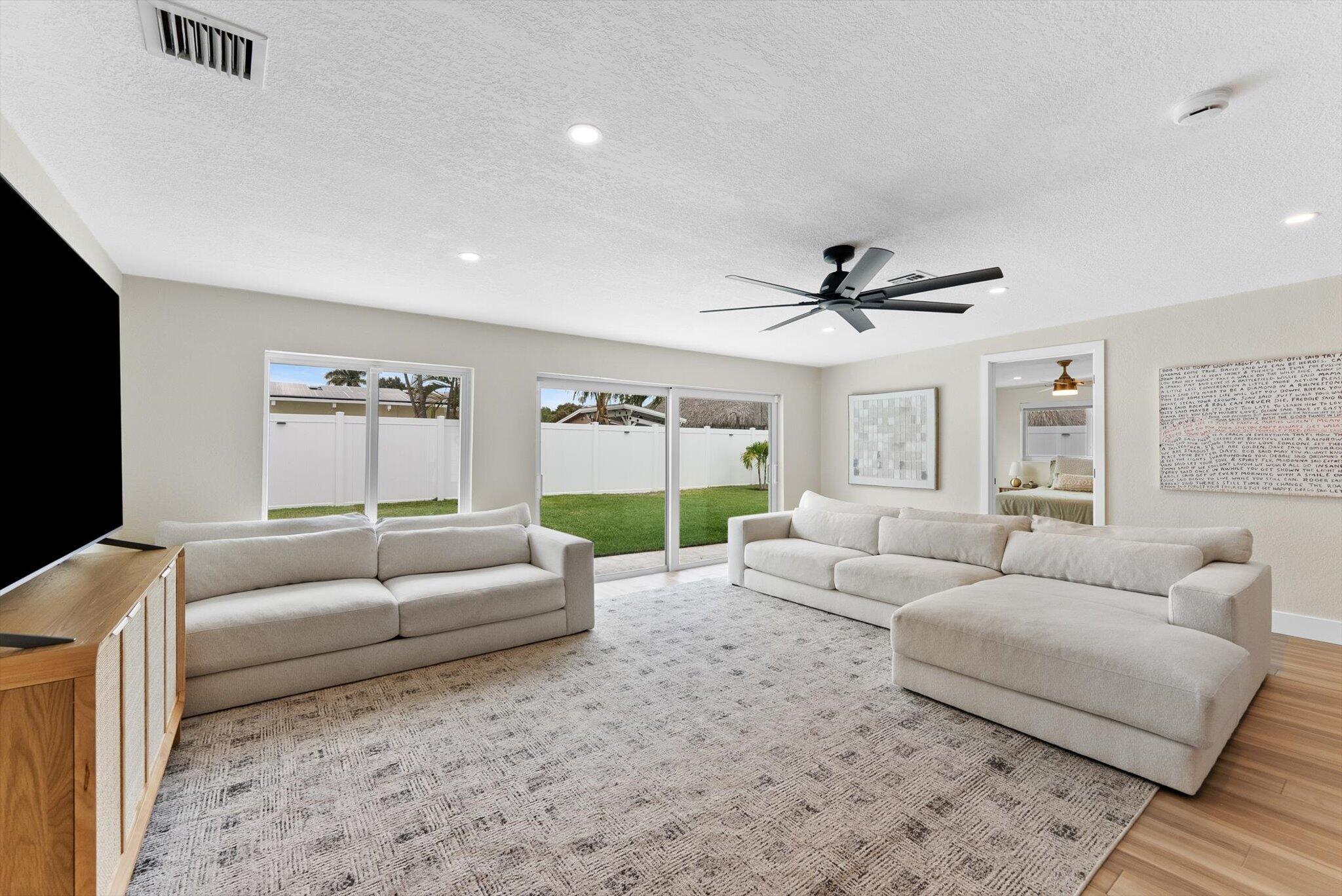 1289 SW 7th Street