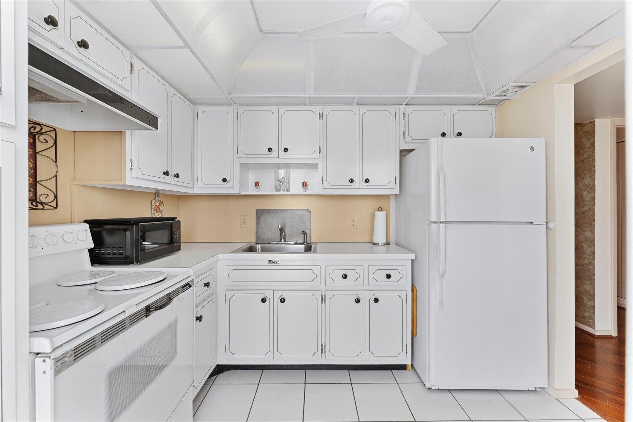 201 N Ocean Boulevard 1102