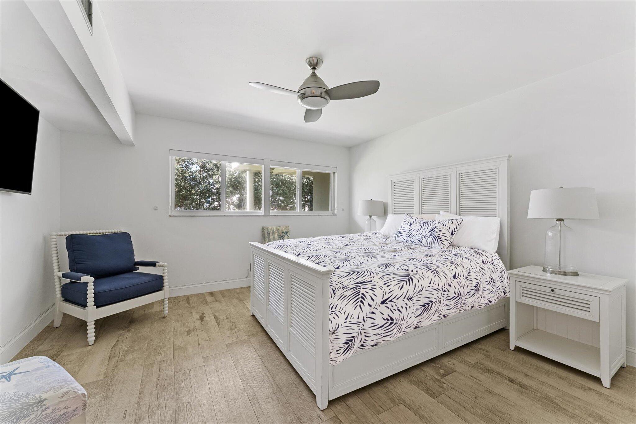 1199 Hillsboro Mile