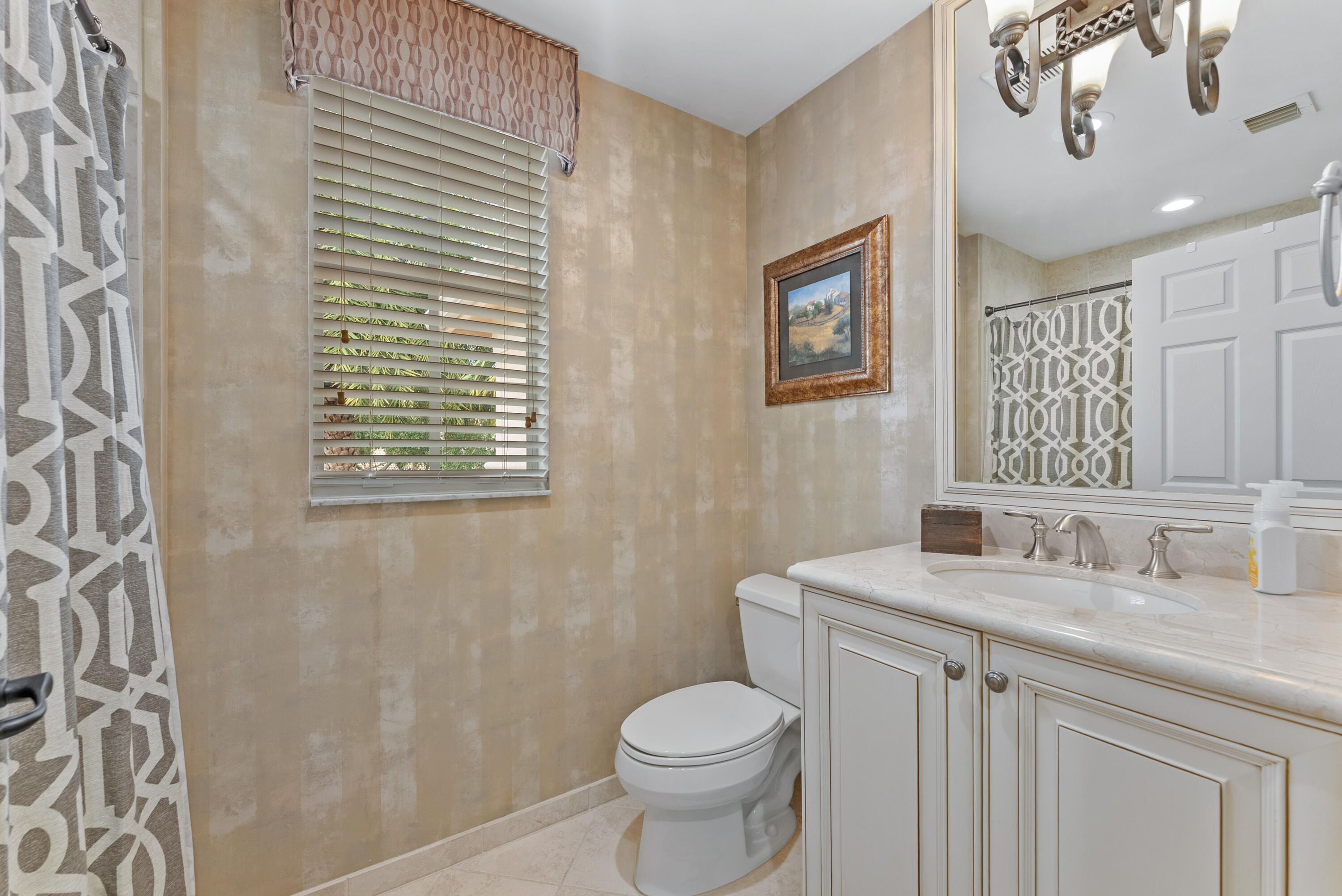 11790 Foxbriar Lake Trail