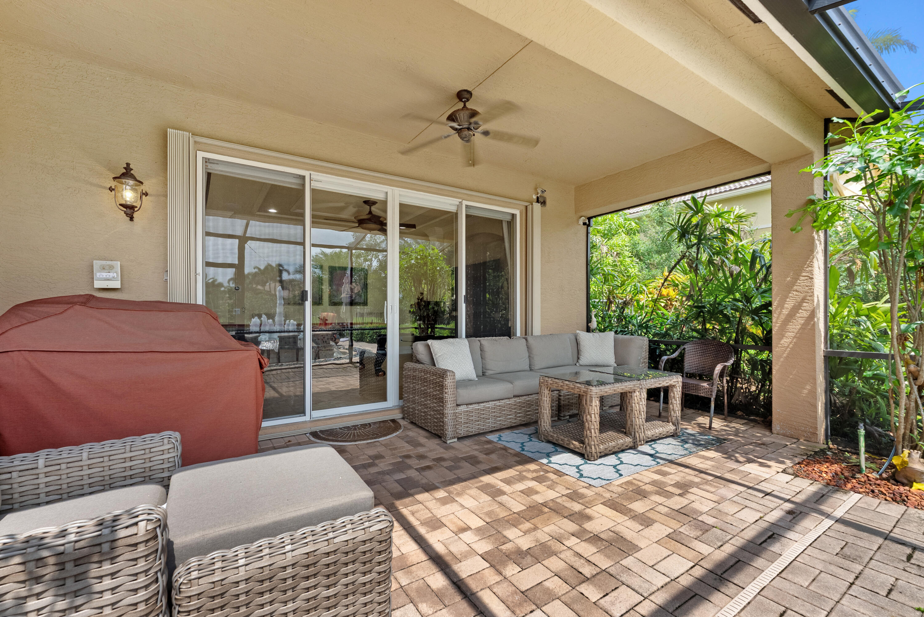 11790 Foxbriar Lake Trail
