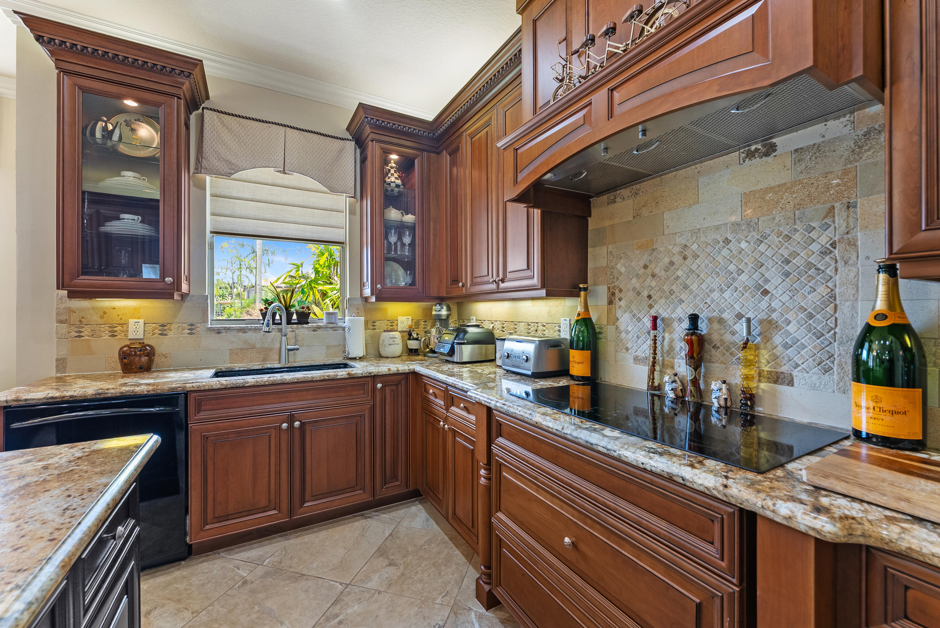 11790 Foxbriar Lake Trail