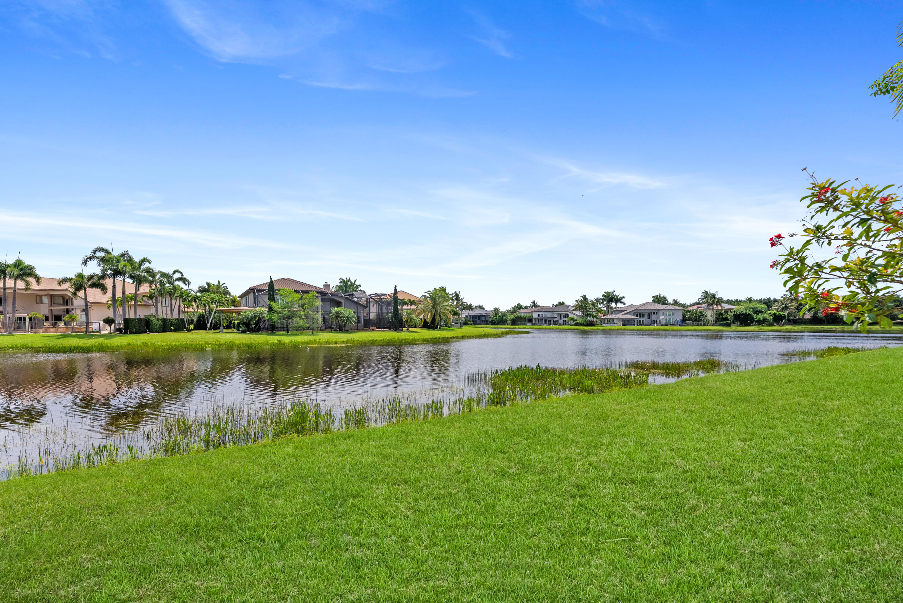 11790 Foxbriar Lake Trail