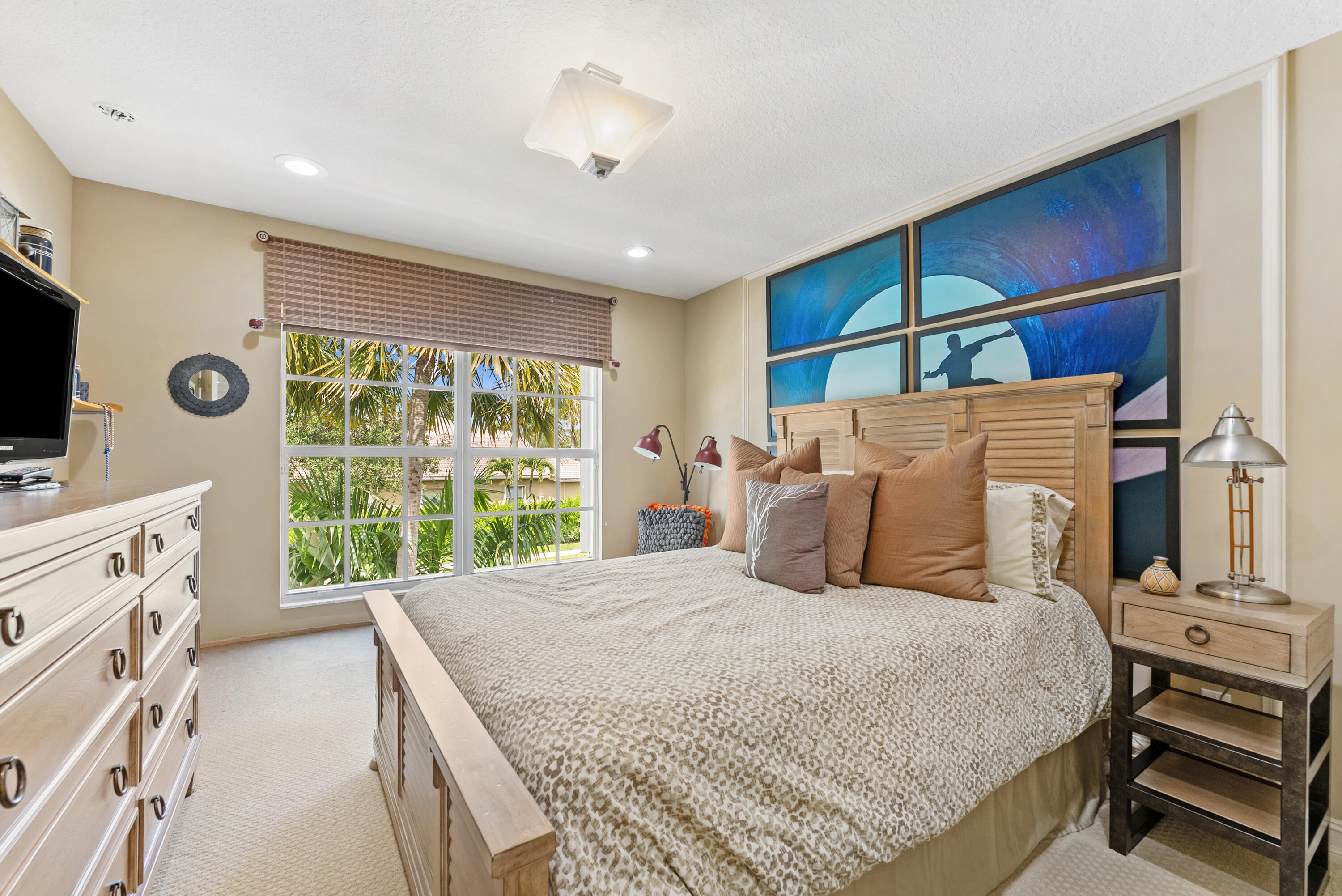 11790 Foxbriar Lake Trail