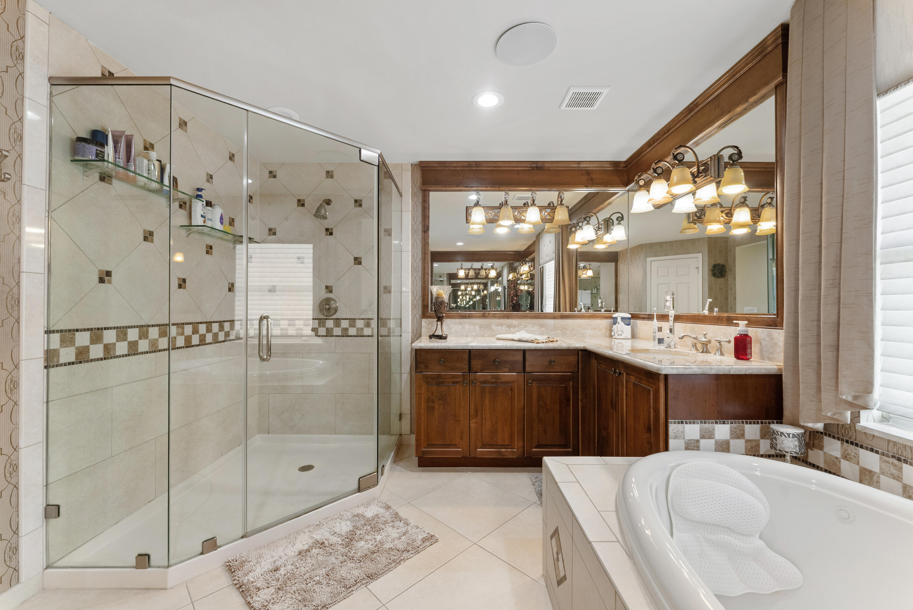11790 Foxbriar Lake Trail