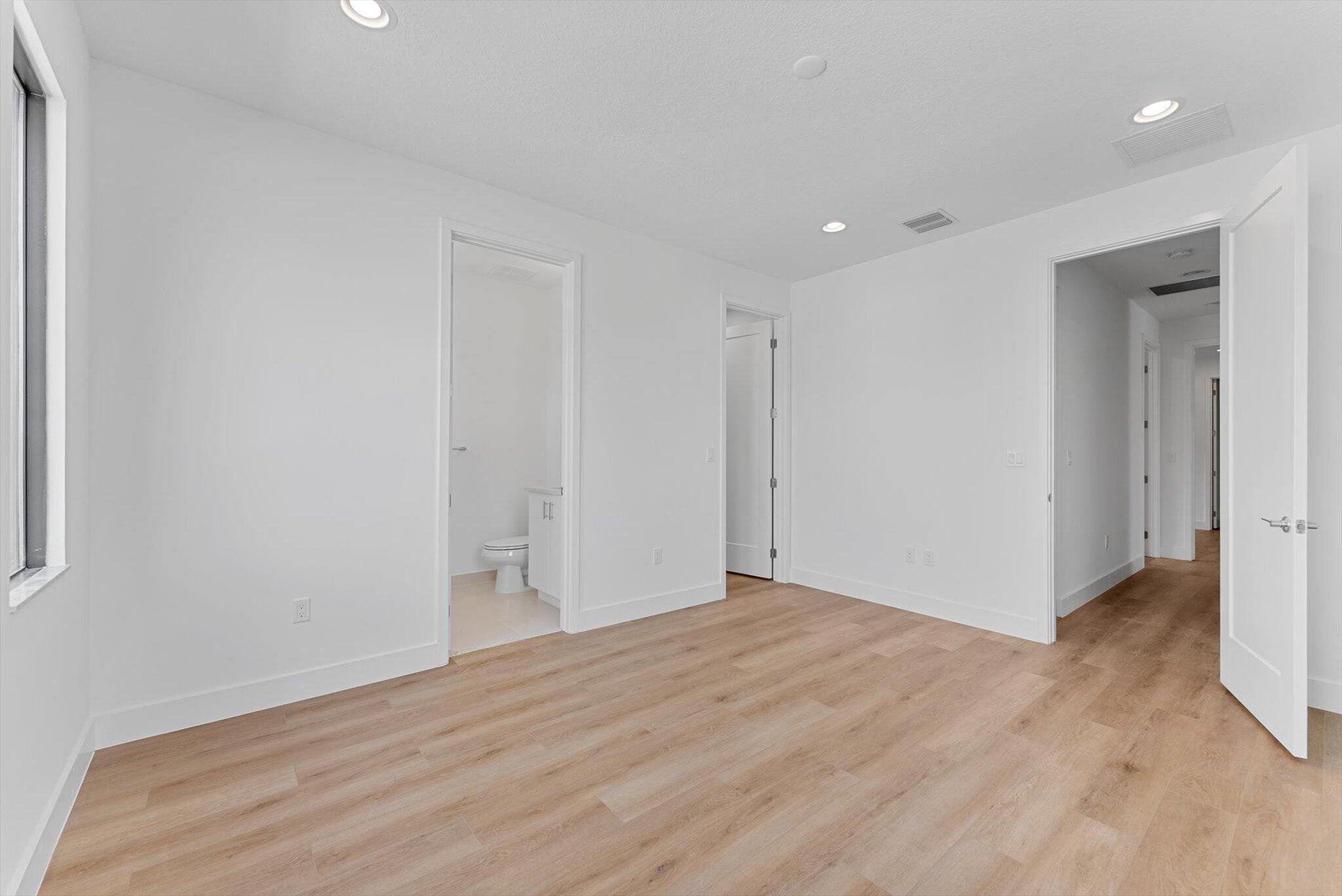 20062 Hirono Lane