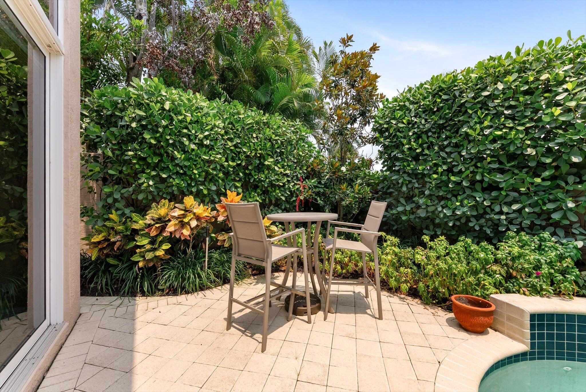 6533 Somerset Circle
