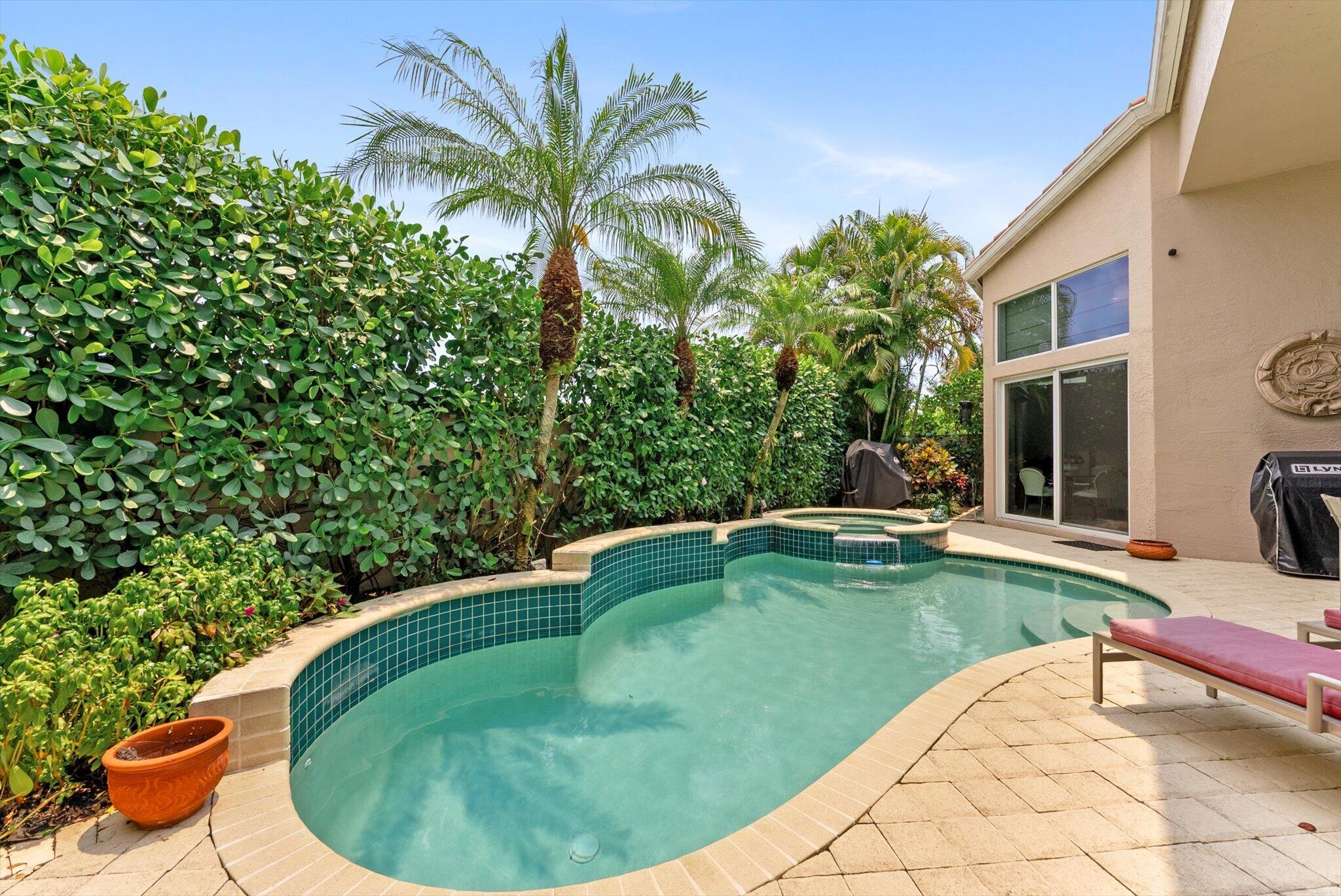 6533 Somerset Circle