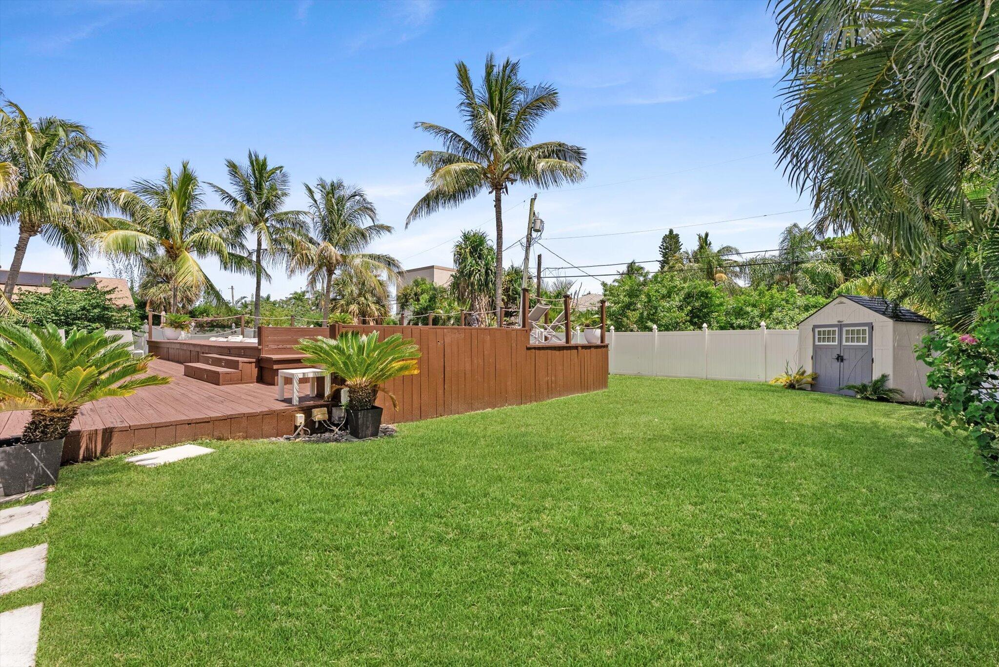 728 NE 9TH Avenue