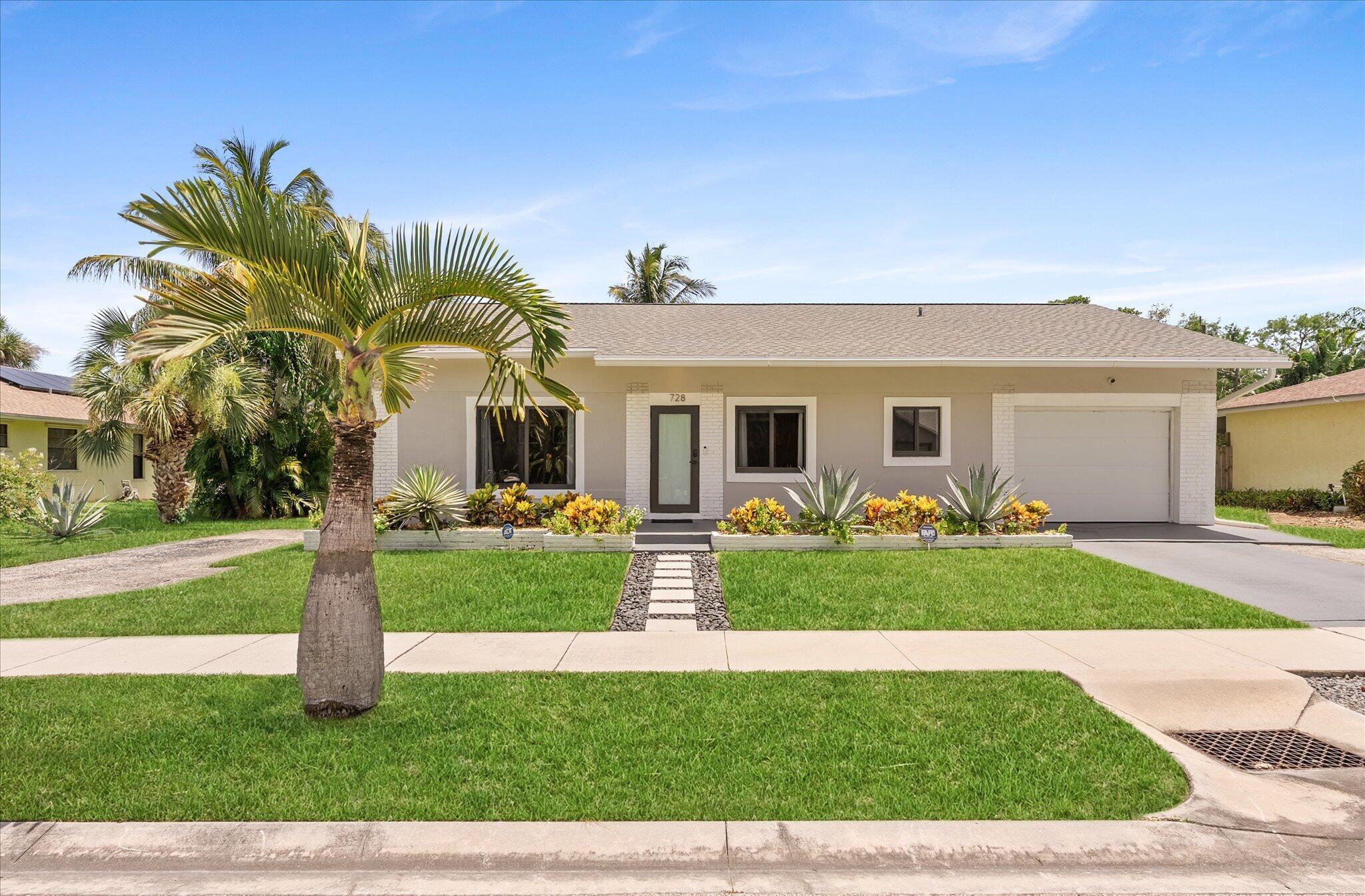 728 NE 9TH Avenue