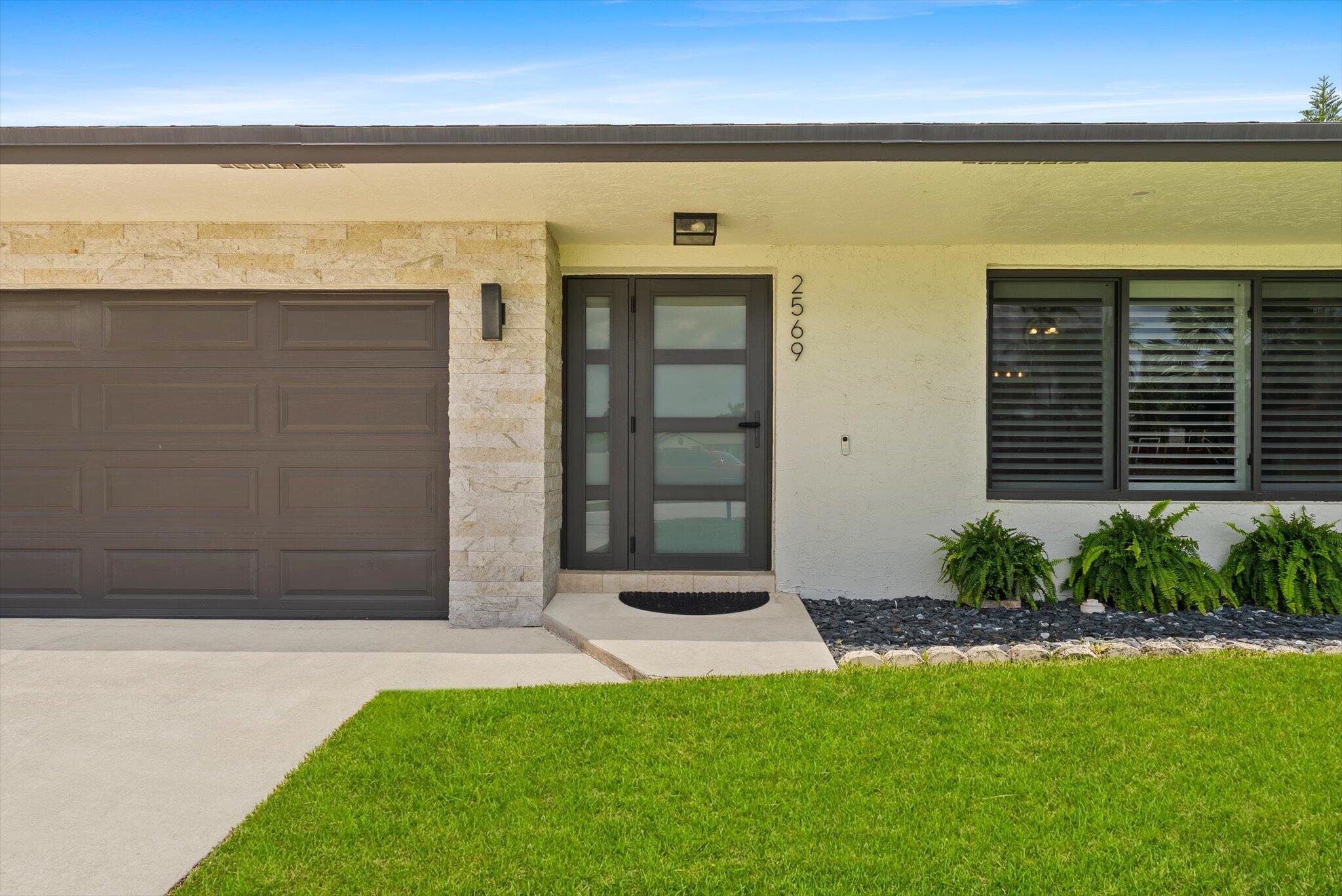 2569 SW 14th Court
