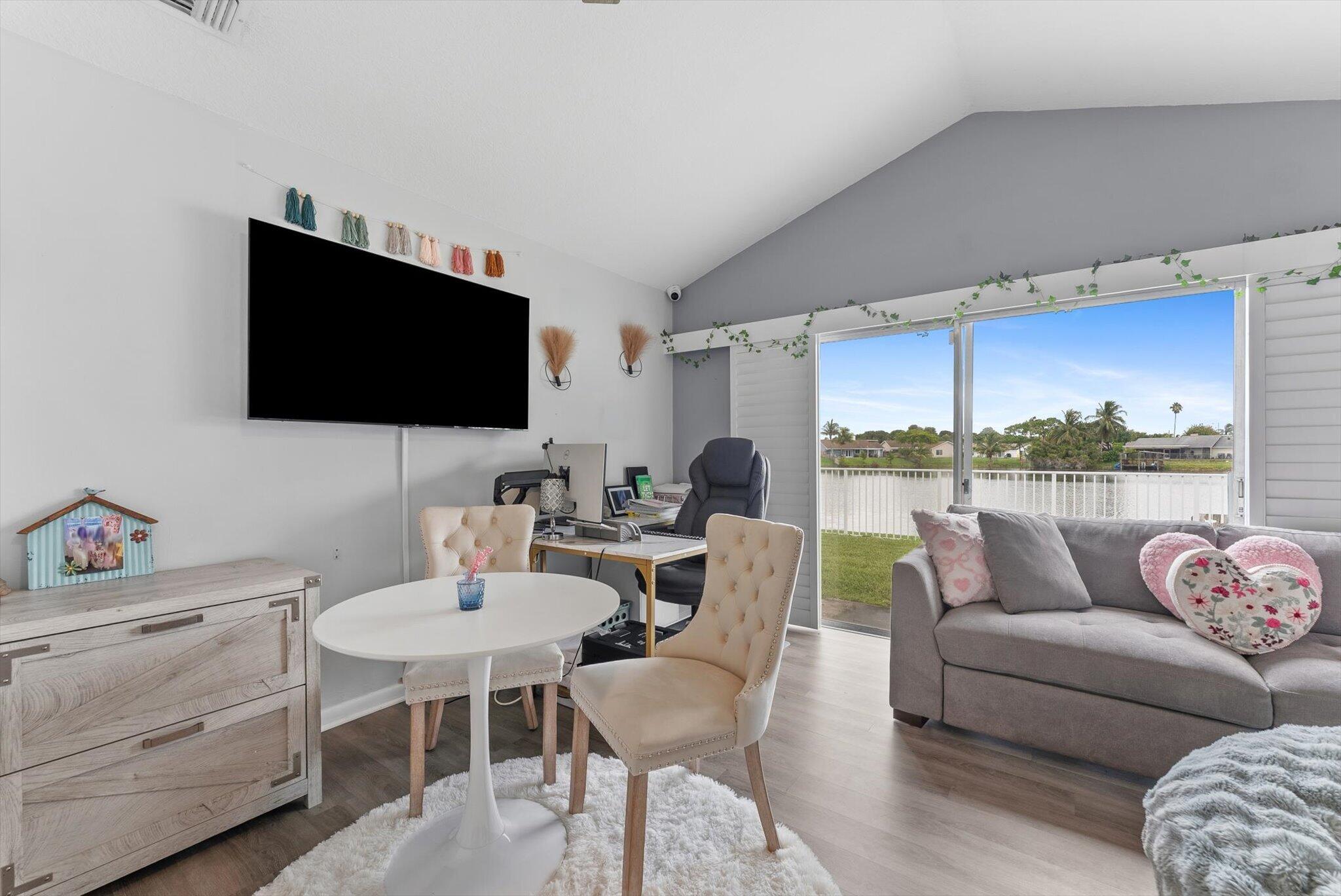 2569 SW 14th Court