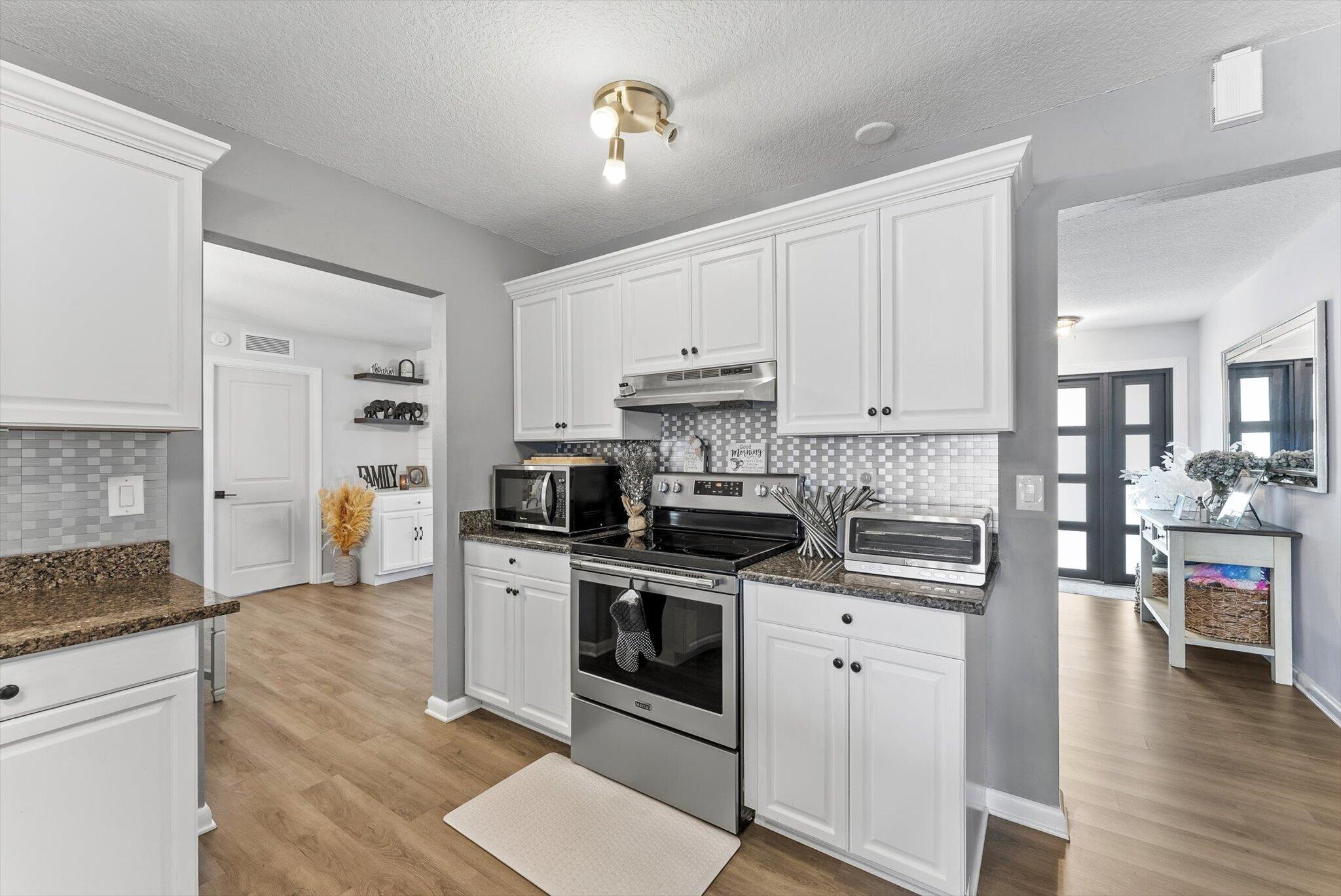 2569 SW 14th Court