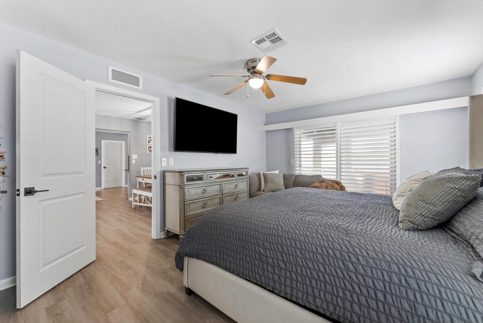 2569 SW 14th Court