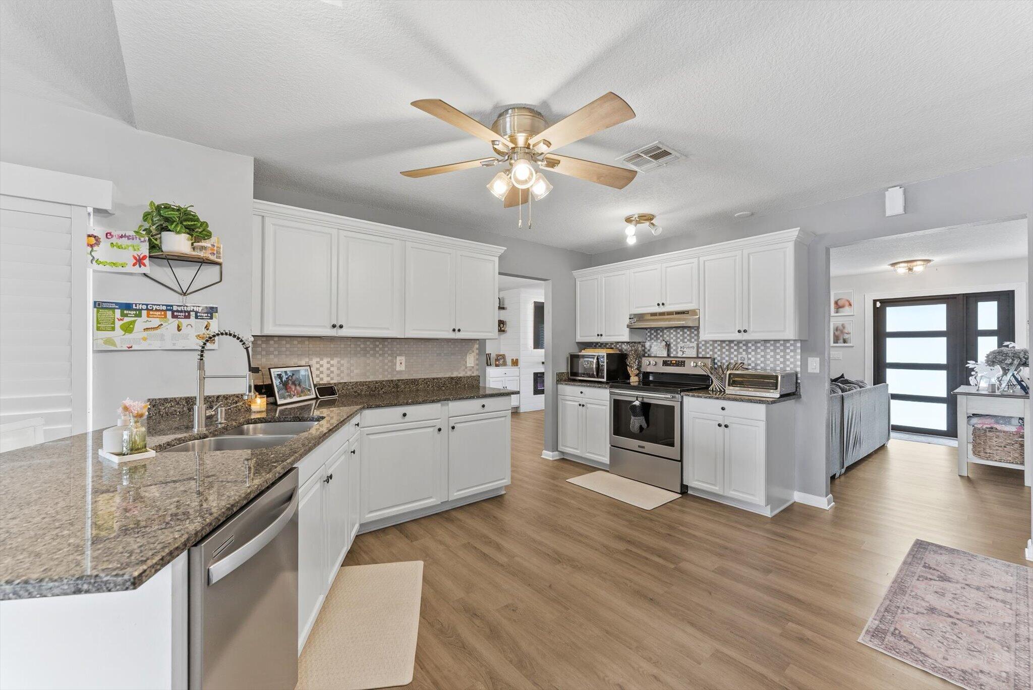 2569 SW 14th Court