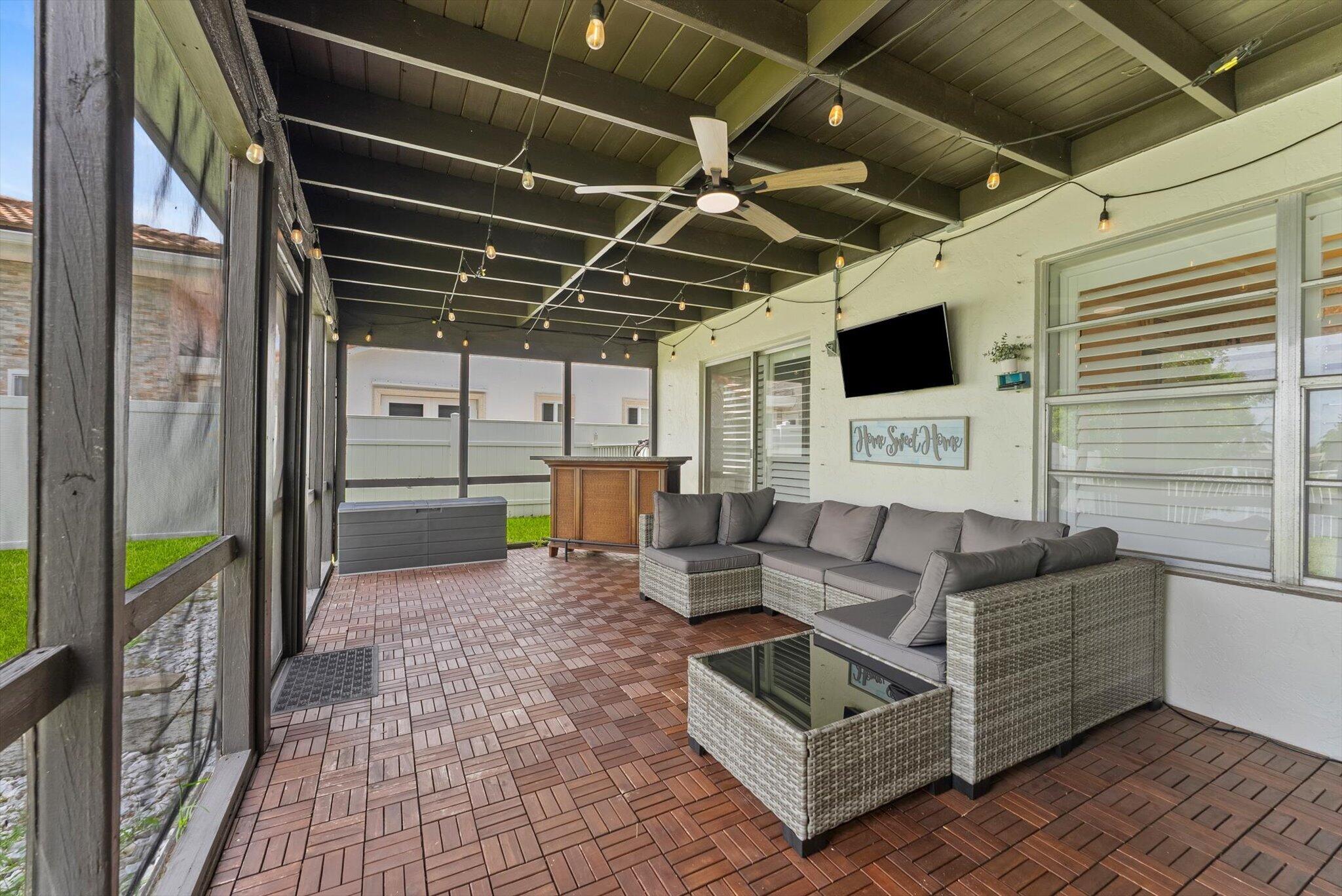 2569 SW 14th Court
