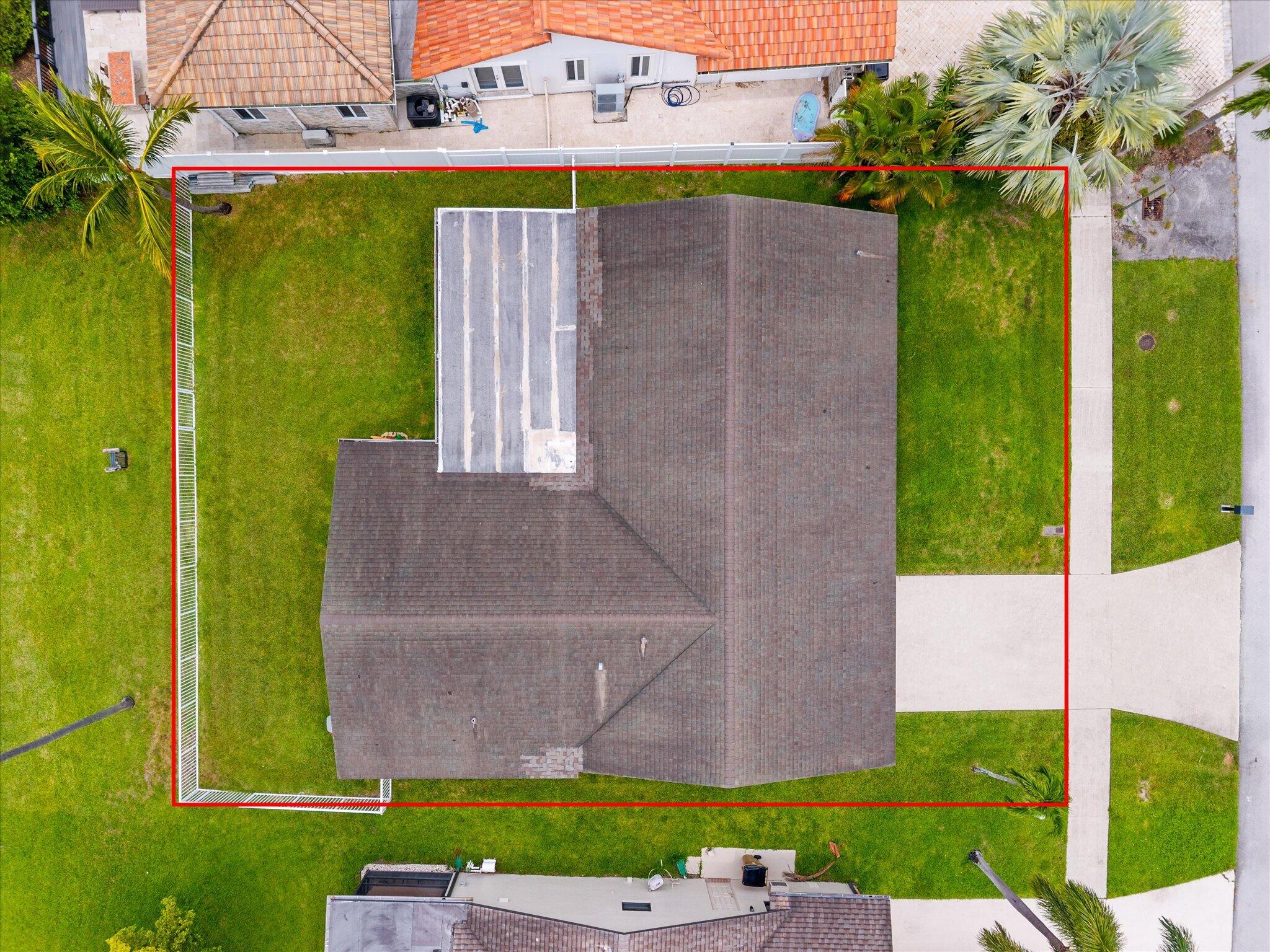 2569 SW 14th Court