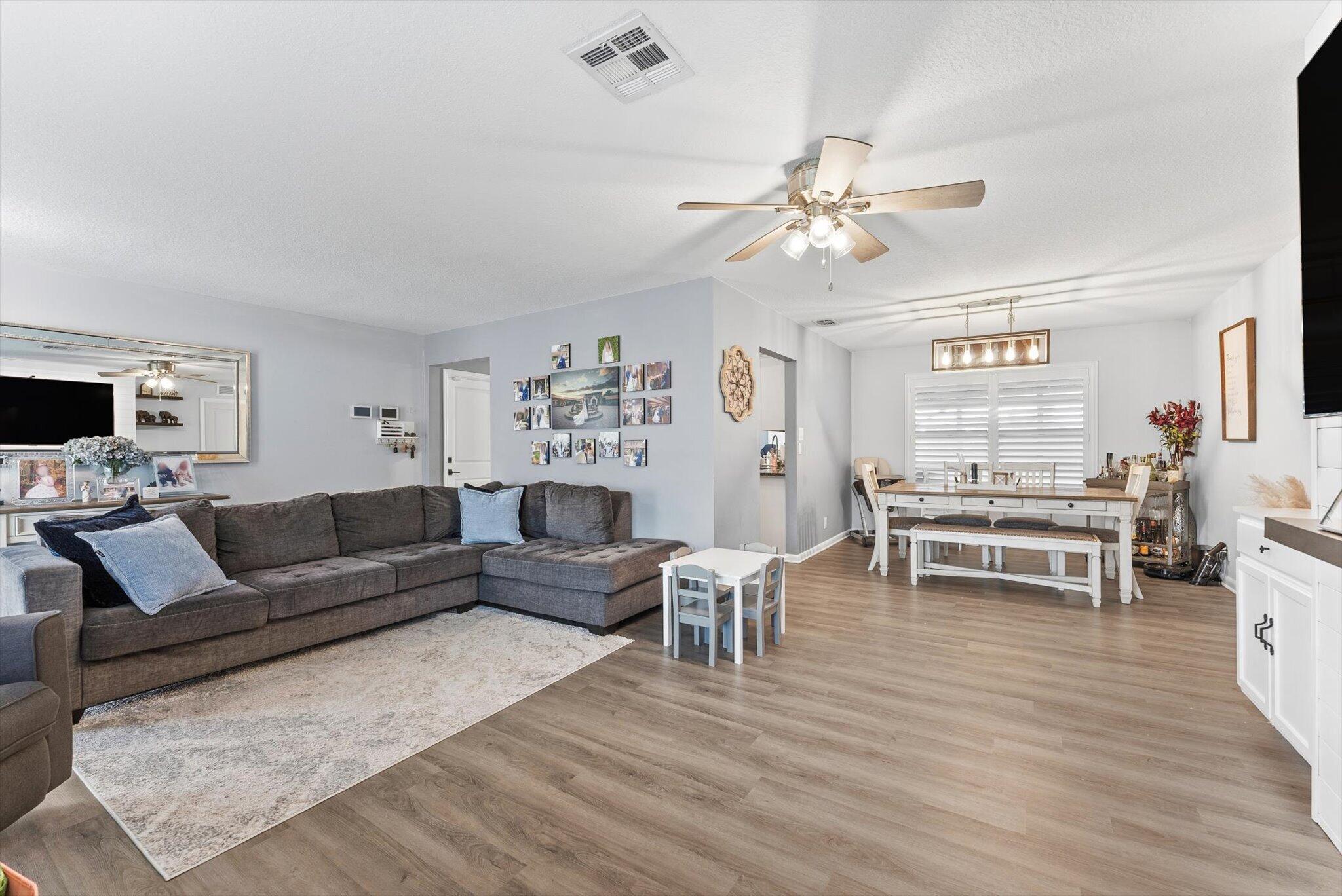 2569 SW 14th Court