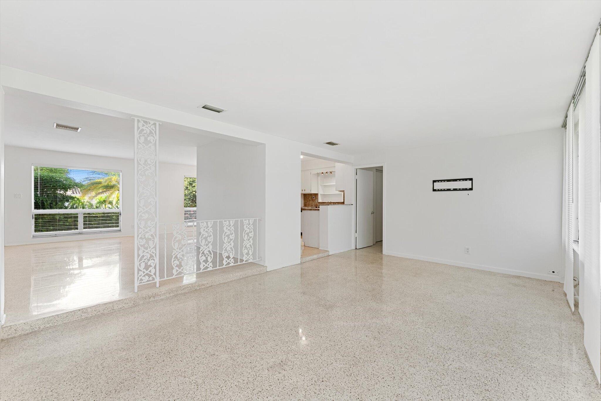 1341 SE 4th Court