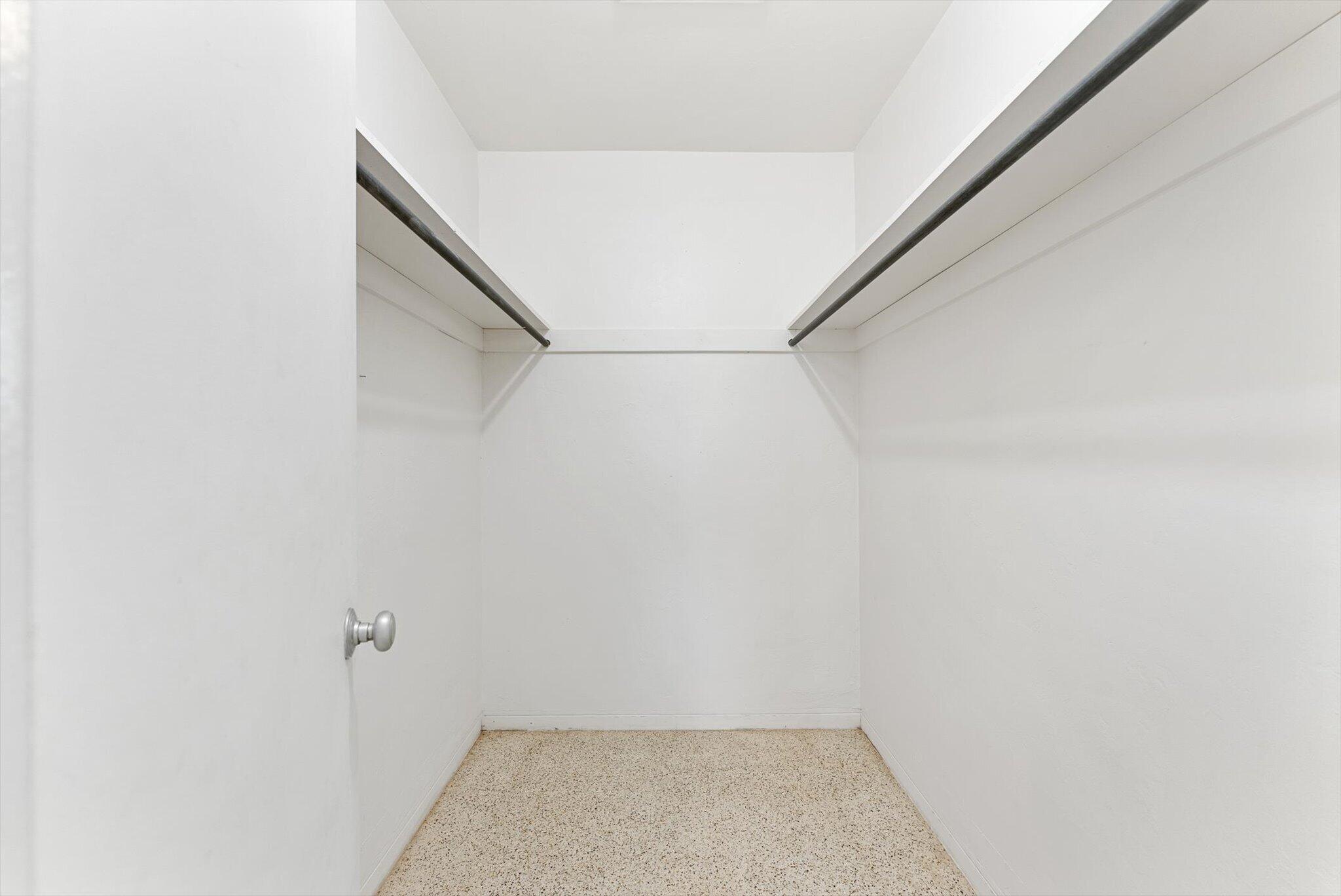1341 SE 4th Court