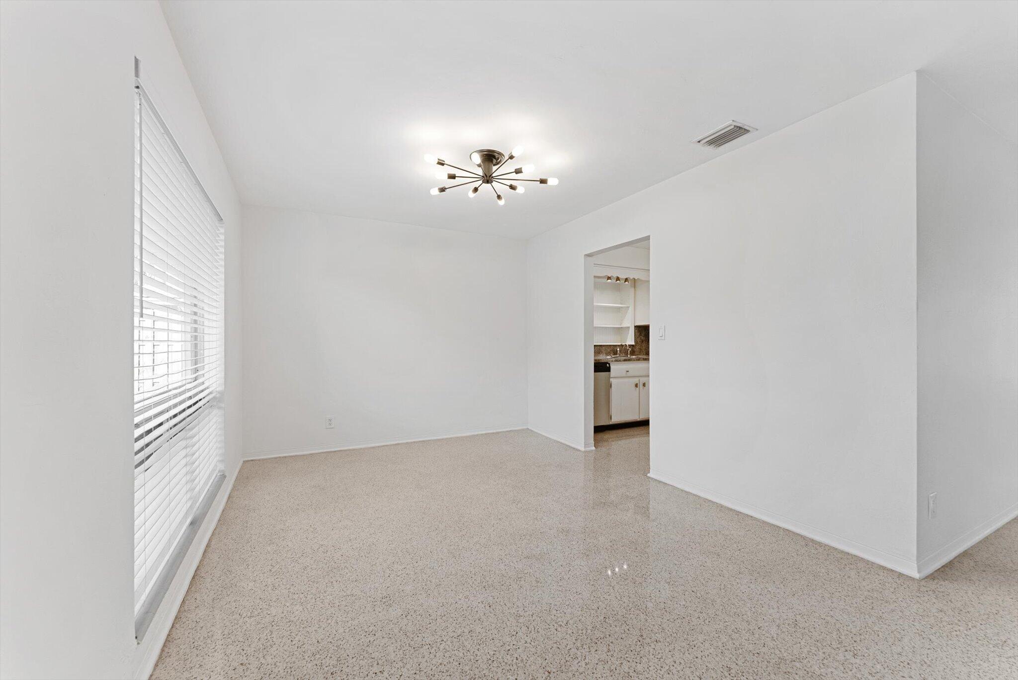 1341 SE 4th Court