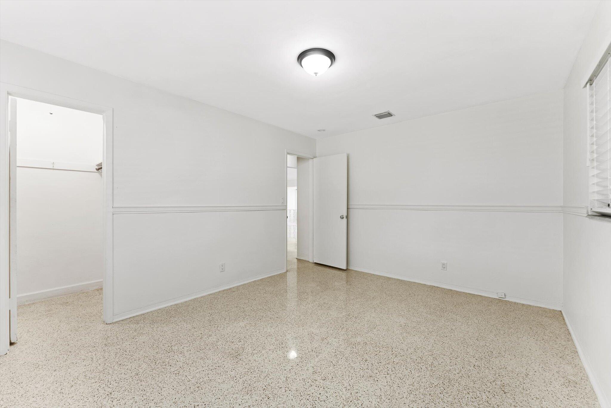 1341 SE 4th Court