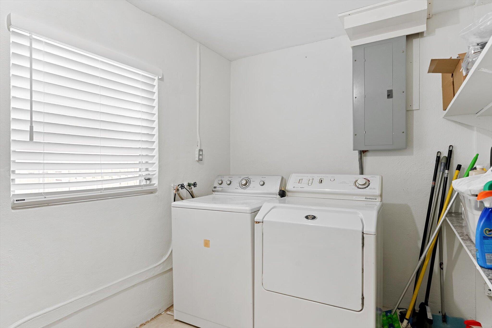 1341 SE 4th Court