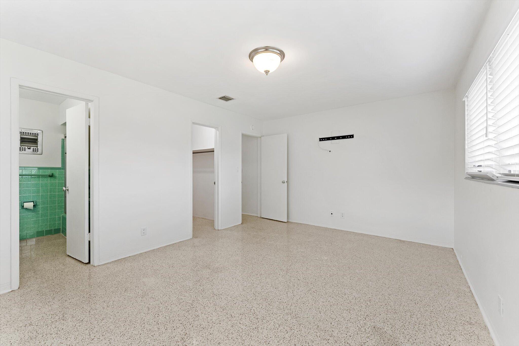 1341 SE 4th Court
