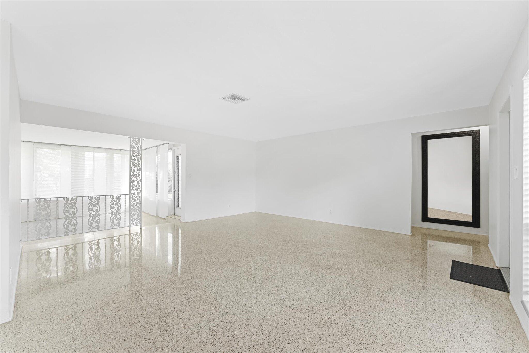 1341 SE 4th Court