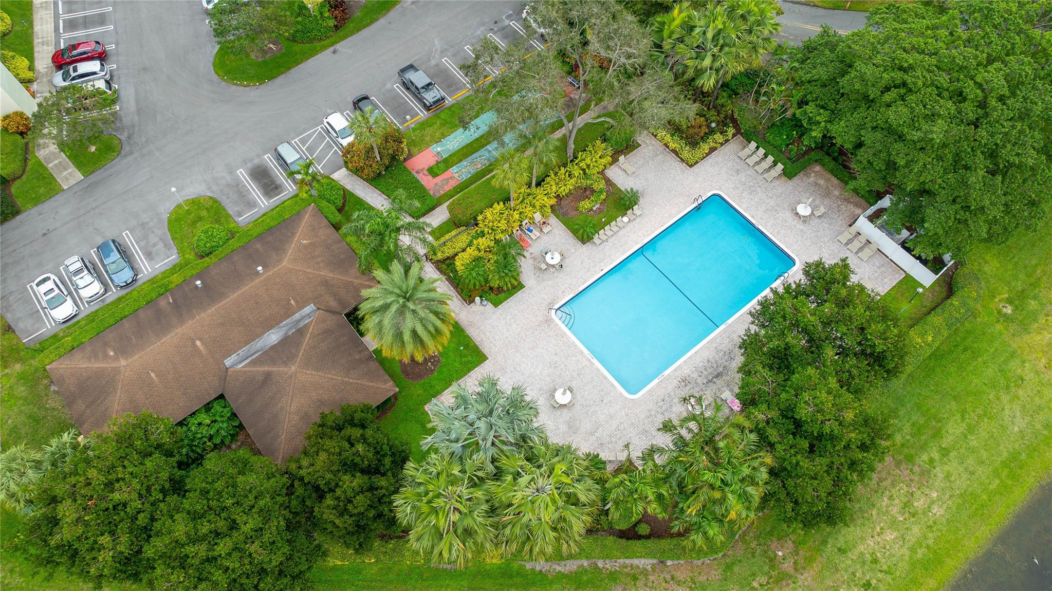 3090 N Course Dr Unit: 908