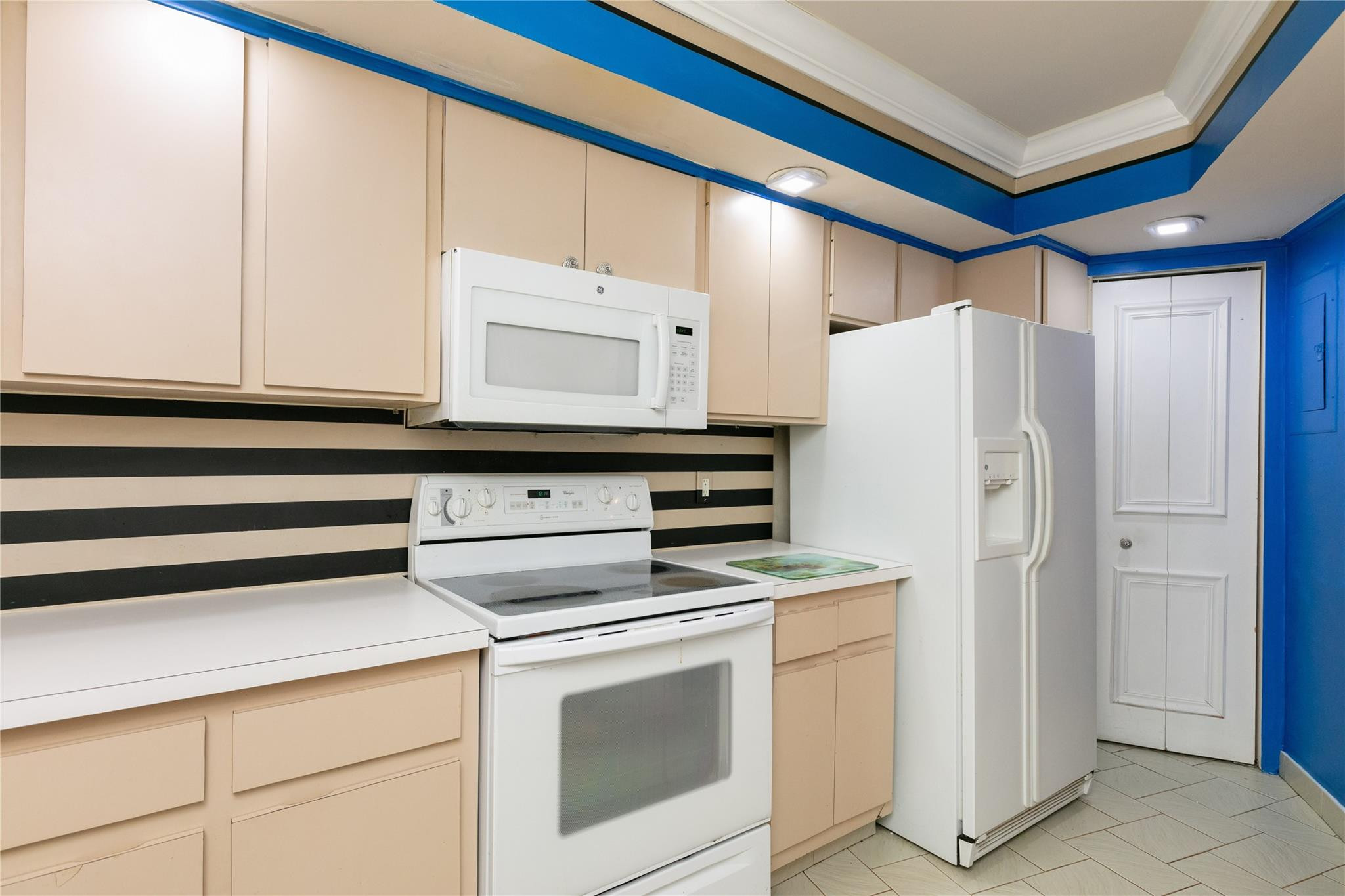 3090 N Course Dr Unit: 908